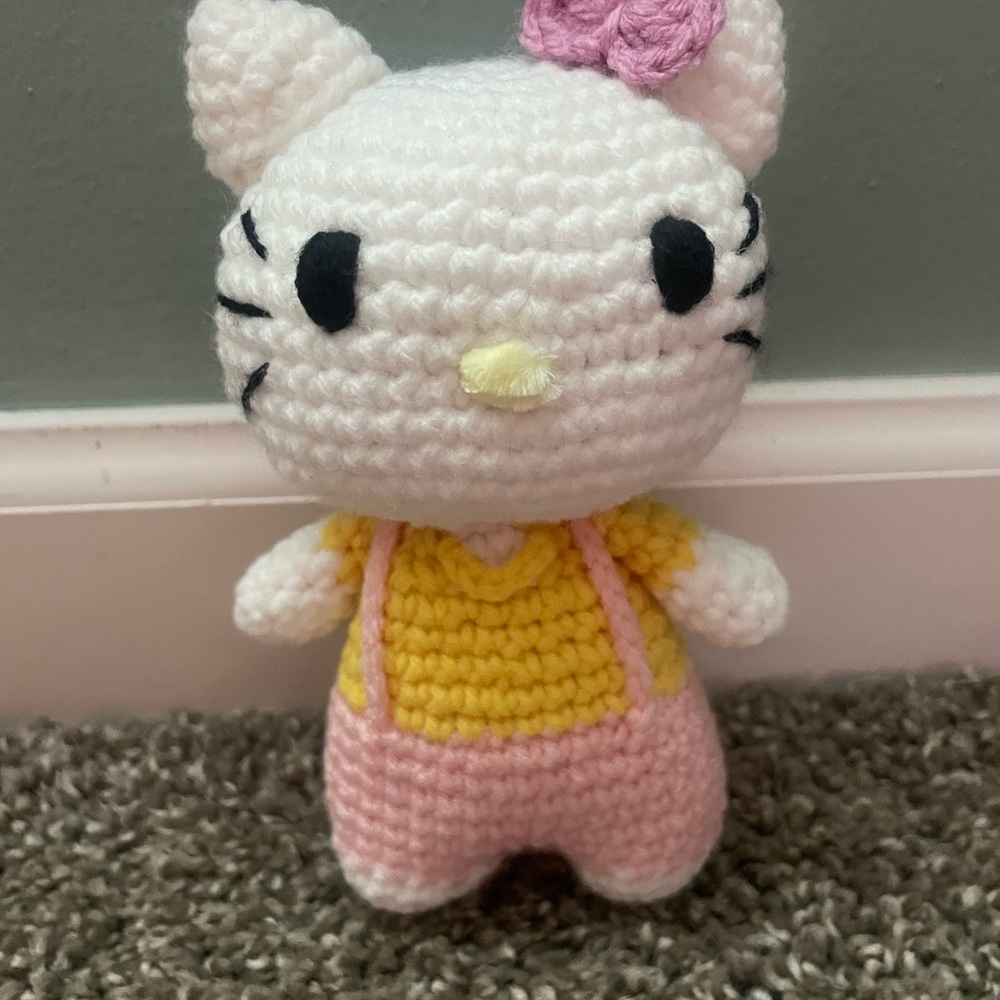 Crocheted  Hello Kitty